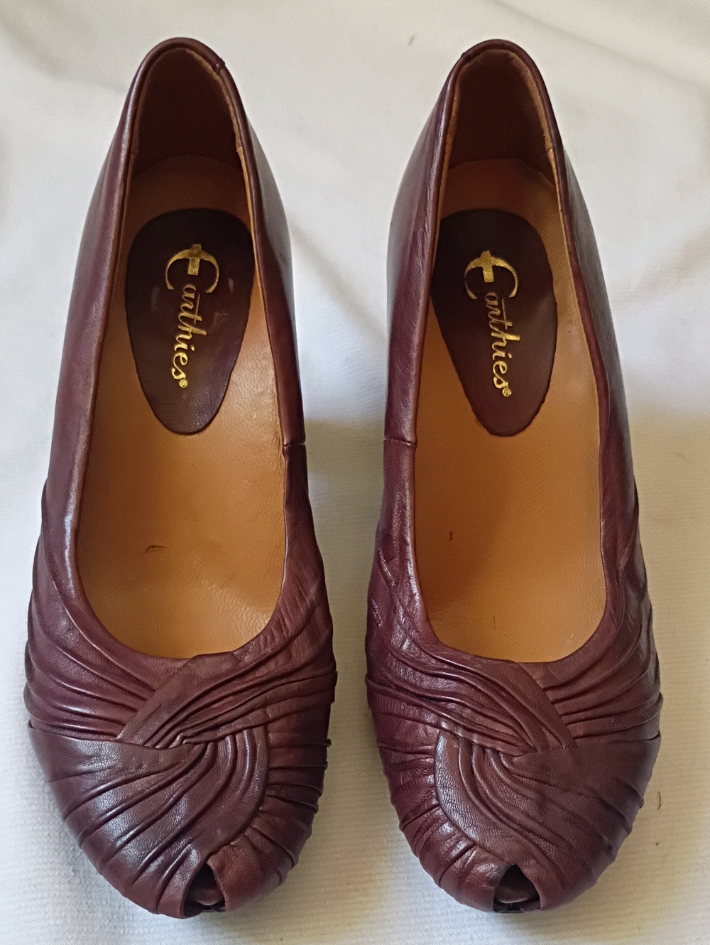 Earthies Raynia Deep Red Brown Heels
